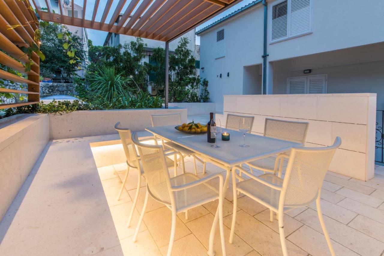 Apartments Villa Medic Brela Esterno foto