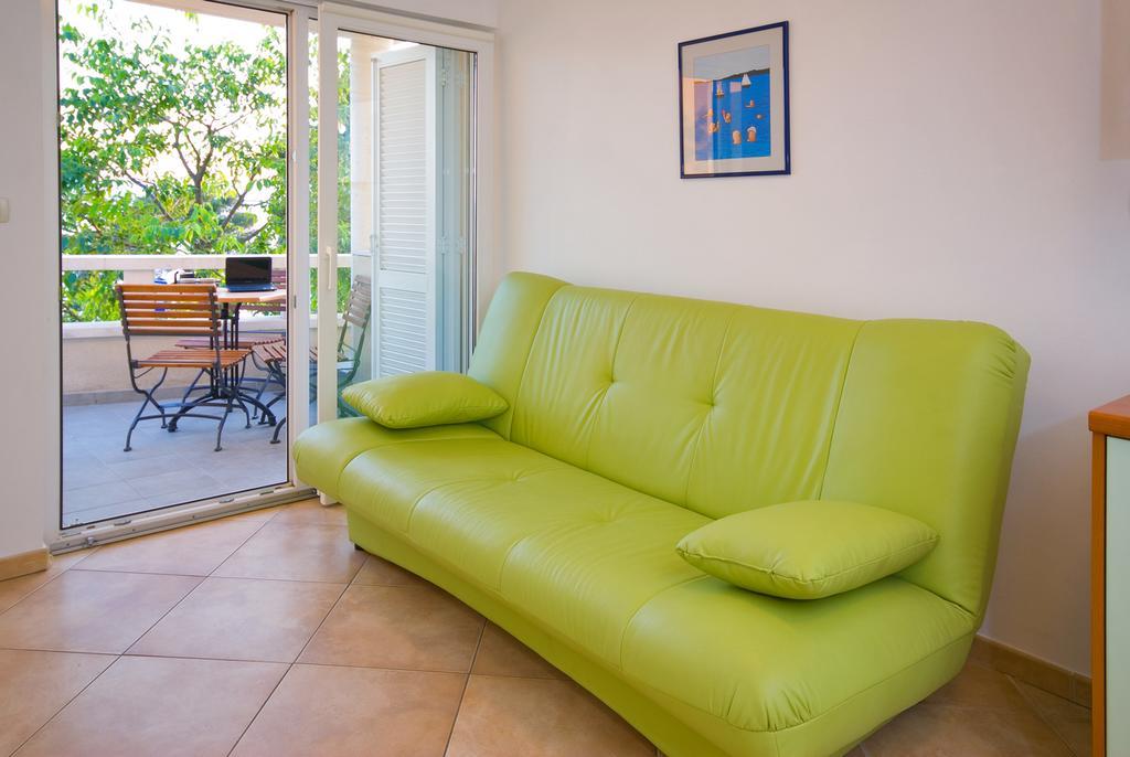Apartments Villa Medic Brela Esterno foto