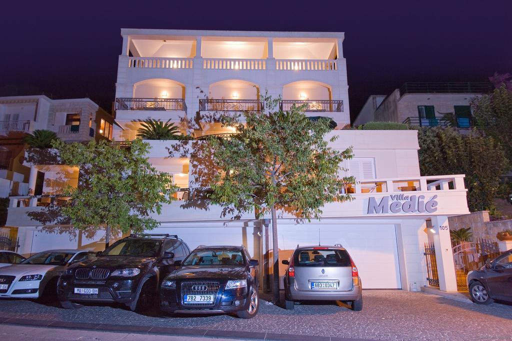 Apartments Villa Medic Brela Esterno foto